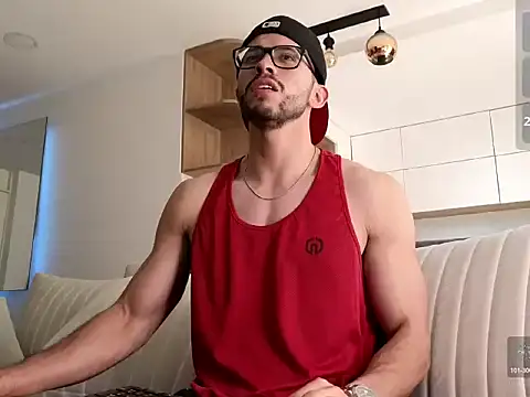 Snapshot of Phantom_Bigger1 chatting on 12-16-25, 02:44 Phantom Bigger1 online show from 12-16-25, 02:44