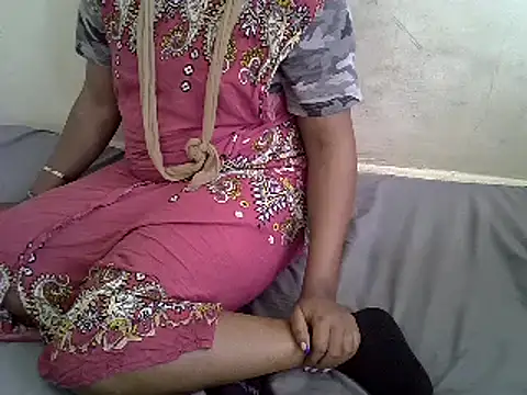 Crystal  Gee online show from 03-06-25, 07:36