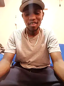 Snapshot of Sexy-prince chatting on 02-08-25, 02:38 Sexy-prince online show from 02-08-25, 02:38