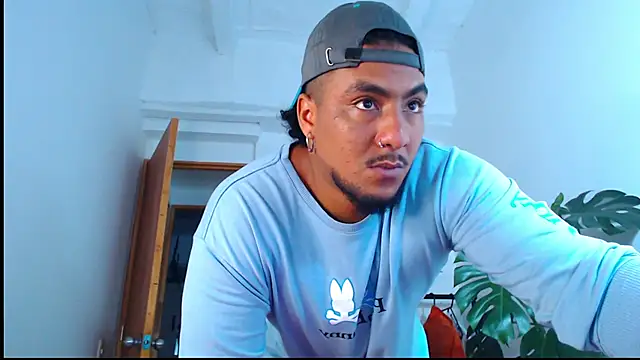 yosoy enzo2020 online show from 02-02-25, 10:35