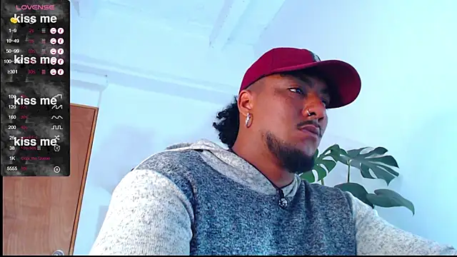 yosoy enzo2020 online show from 02-25-25, 04:21