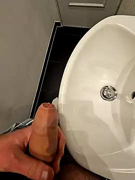 Snapshot of thesmiledoc chatting on 01-15-25, 10:24 thesmiledoc online show from 01-15-25, 10:24