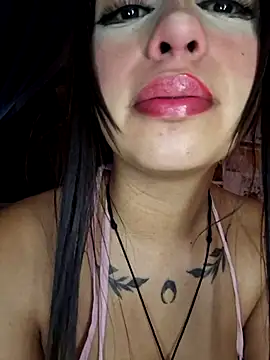 Hot sophie  online show from 03-08-25, 02:45