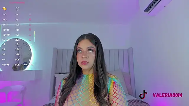 Snapshot of sarah-bonneth chatting on 10-27-25, 11:36 sarah-bonneth online show from 10-27-25, 11:36