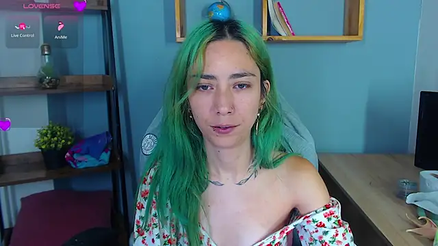 Erika Stevens online show from 09-16-25, 08:54