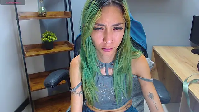 Erika Stevens online show from 11-08-25, 12:11