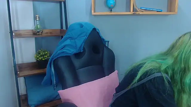 Erika Stevens online show from 11-15-25, 01:25