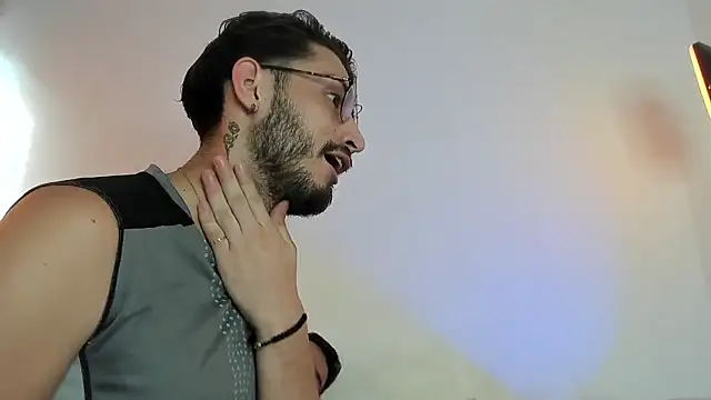 axel giracr online show from 01-12-25, 07:53