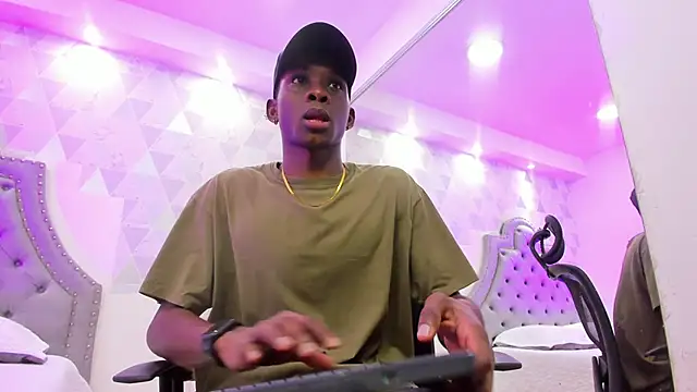 JacksonMuller  online show from 02-01-25, 03:07