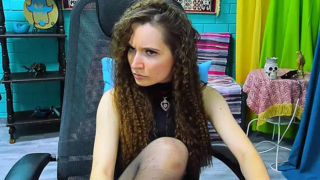 Miss Barbara  online show from 03-20-25, 06:09