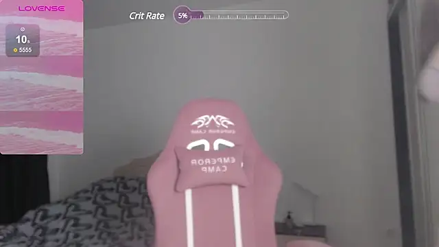 Snapshot of SweetieKendl chatting on 01-04-25, 01:31 SweetieKendl online show from 01-04-25, 01:31