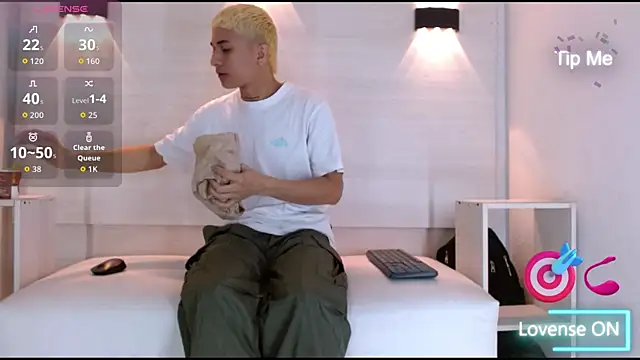 Snapshot of jeic_18 chatting on 09-20-25, 01:12 jeic 18 online show from 09-20-25, 01:12