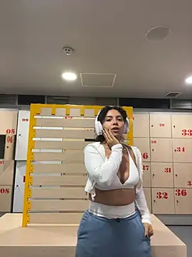 Snapshot of Nathcurly_ chatting on 01-25-25, 02:47 Nathcurly online show from 01-25-25, 02:47