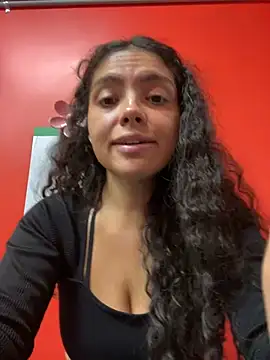 Snapshot of Nathcurly_ chatting on 03-19-25, 03:52 Nathcurly online show from 03-19-25, 03:52
