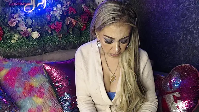 EvelinaGrey online show from 01-31-25, 08:22