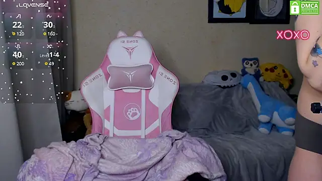 Snapshot of LeahGottty chatting on 01-21-25, 03:37 LeahGottty online show from 01-21-25, 03:37