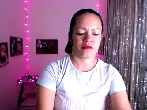 Cristal w online show from 01-31-25, 06:36