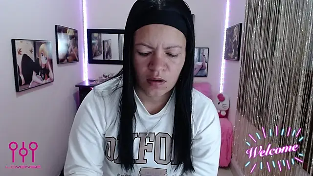 Cristal w online show from 10-23-25, 01:10