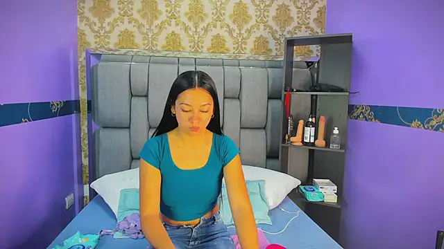 Lila Pinky online show from 10-02-25, 12:34