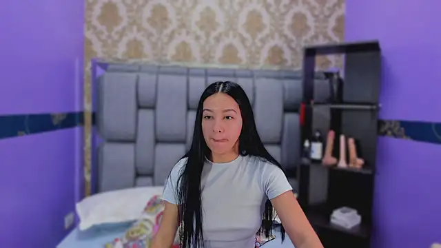 Lila Pinky online show from 10-20-25, 12:16