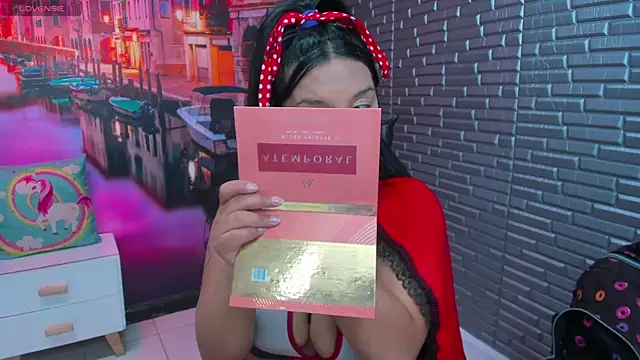 Small naughty  online show from 10-31-25, 01:45