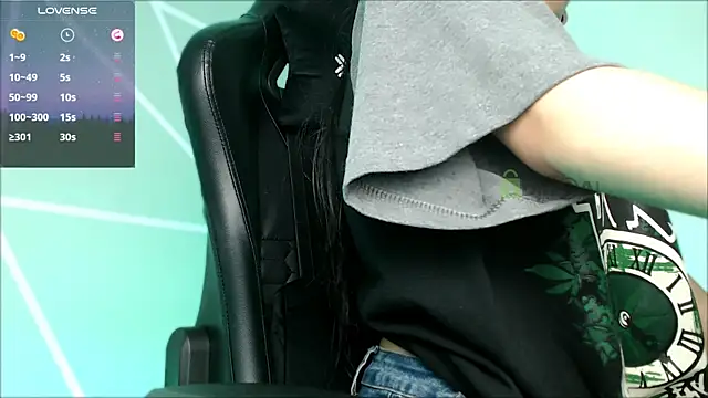 lilylouisee online show from 12-11-24, 08:18