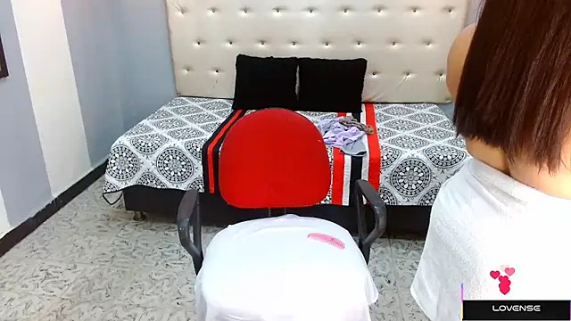 Hazel donna online show from 02-25-25, 05:08