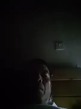 Snapshot of Beijing2000 chatting on 10-13-25, 08:09 Beijing2000 online show from 10-13-25, 08:09