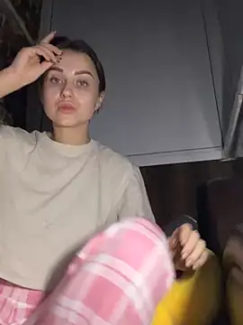 Snapshot of ellie_ssexy chatting on 12-06-24, 04:47 ellie ssexy online show from 12-06-24, 04:47