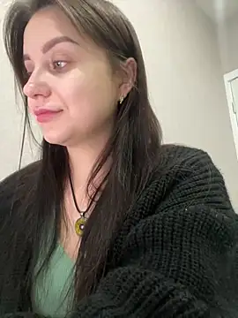 Snapshot of ellie_ssexy chatting on 01-20-25, 04:43 ellie ssexy online show from 01-20-25, 04:43