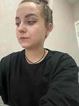 Snapshot of ellie_ssexy chatting on 02-22-25, 09:15 ellie ssexy online show from 02-22-25, 09:15