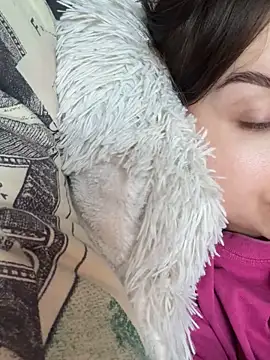 Snapshot of ellie_ssexy chatting on 09-22-25, 04:25 ellie ssexy online show from 09-22-25, 04:25