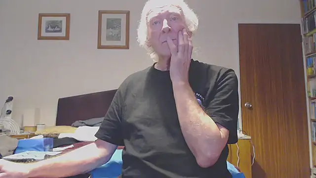 WaverlyKernow online show from 01-10-25, 11:11