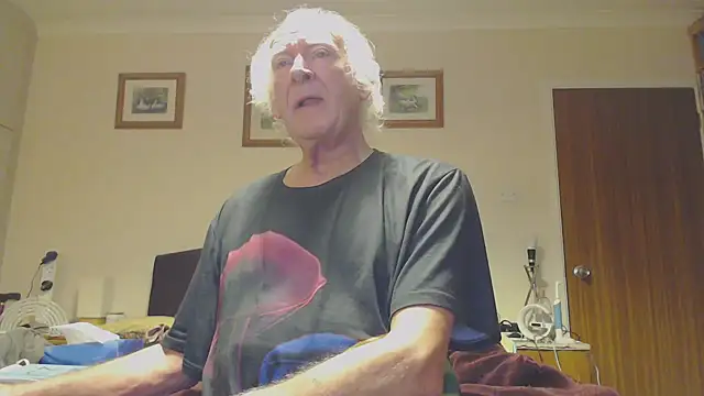 WaverlyKernow online show from 01-11-25, 04:16