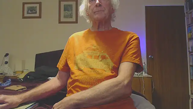 WaverlyKernow online show from 01-25-25, 04:24