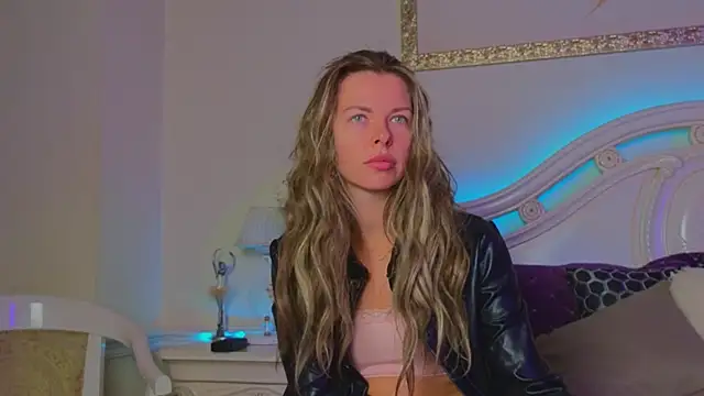 Real Tini online show from 10-03-25, 08:33