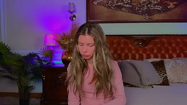 Real Tini online show from 11-11-25, 06:02