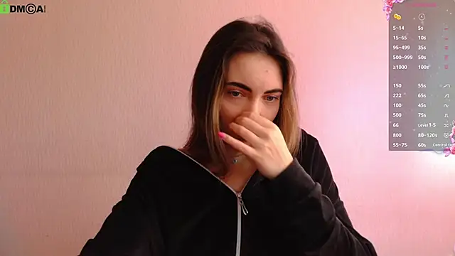 Snapshot of cute__angell chatting on 09-18-25, 01:46 cute angell online show from 09-18-25, 01:46