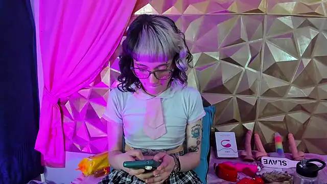 neeko princes online show from 02-10-25, 03:32