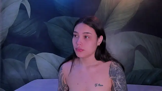 Snapshot of sweett_dirty chatting on 12-01-25, 12:21 sweett dirty online show from 12-01-25, 12:21