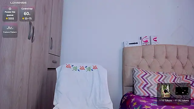 emily1  online show from 12-07-24, 04:58