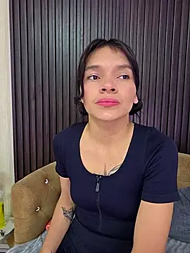 Snapshot of _shantal_smith chatting on 09-10-25, 04:51 shantal smith online show from 09-10-25, 04:51