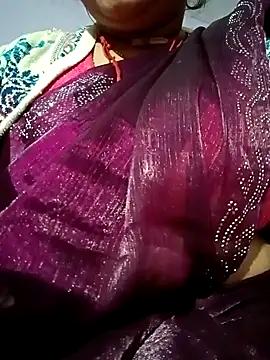 Hotmohni online show from 12-25-24, 04:43