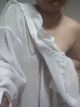 zhenzhen521 online show from 03-21-25, 04:18