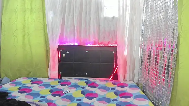 Snapshot of Megan_Miles02 chatting on 02-03-25, 10:00 Megan Miles02 online show from 02-03-25, 10:00