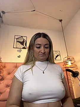 Snapshot of antonella87 chatting on 02-03-26, 10:48 antonella87 online show from 02-03-26, 10:48