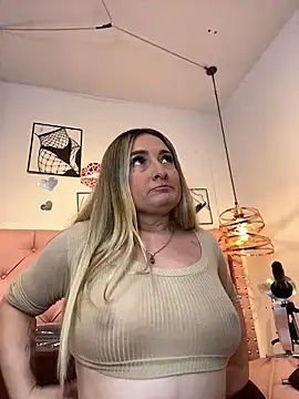 Snapshot of antonella87 chatting on 02-28-26, 12:22 antonella87 online show from 02-28-26, 12:22