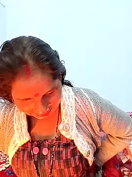 reemacouple007 online show from 12-22-25, 05:10