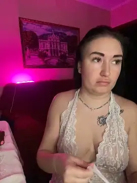 Roxana Bell online show from 01-31-25, 02:07