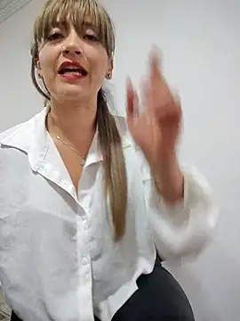 tata laima   online show from 11-13-25, 04:28